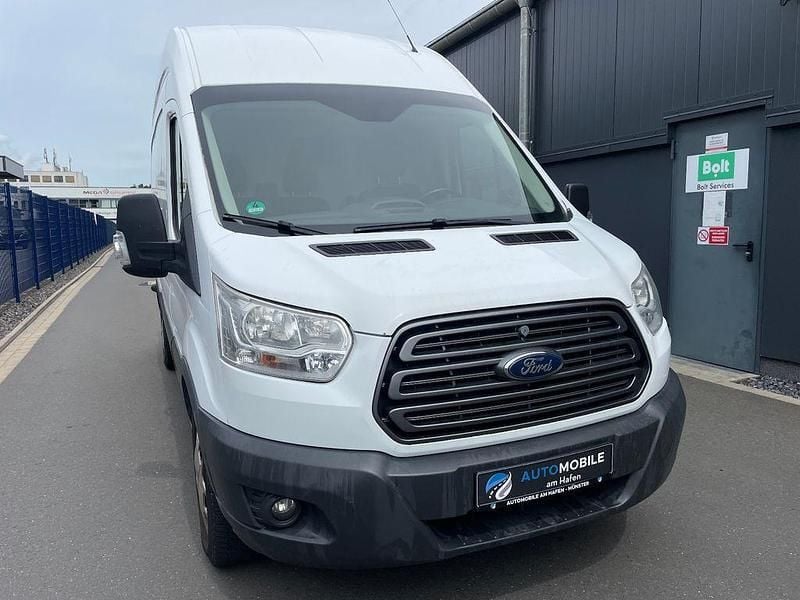 Weiß Gebraucht 2016 Ford Transit Van / Kleinbus | 14.990 € (Guter Preis) - Bild 1/4