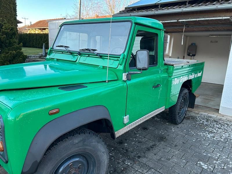 Gebraucht Land Rover Defender 122 PS (89 kW) 2004 Grün Pickup