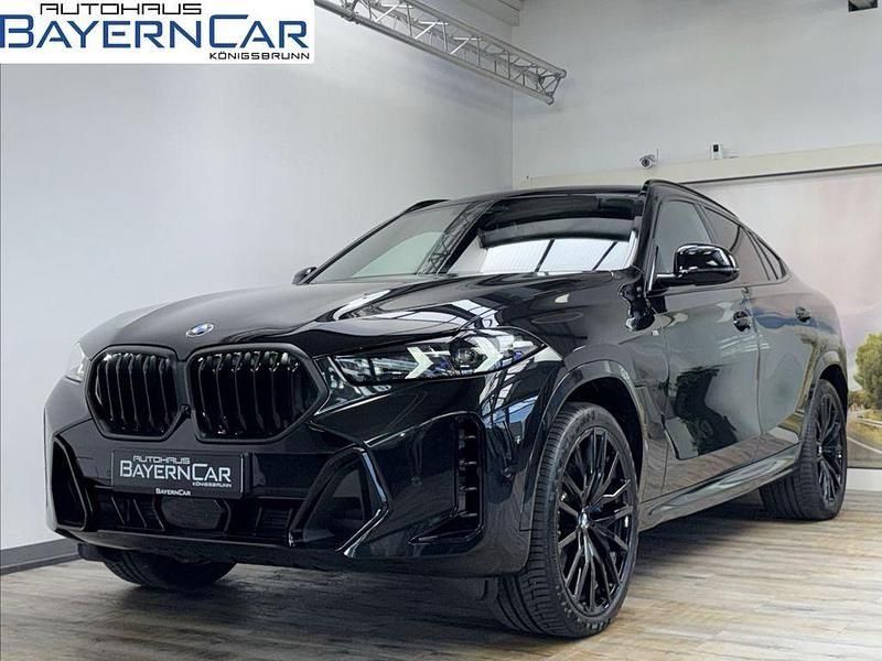 Black sapphire metallic Gebraucht 2025 BMW X6 M Sport SUV | 97.989 € (Guter Preis) - Bild 1/4
