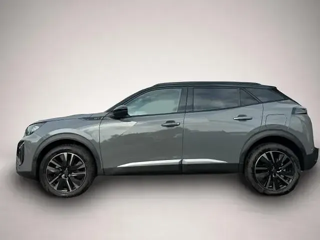 Gebraucht Peugeot 2008 GT 131 PS (96 kW) 2024 Manufacturer SUV