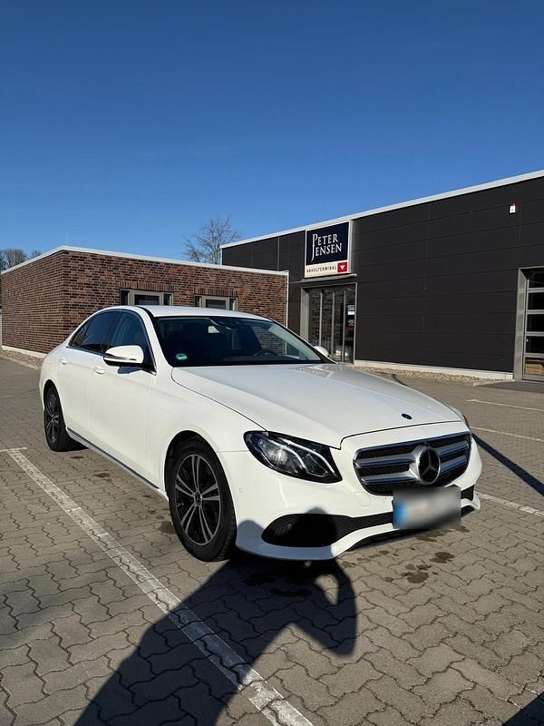 Second-hand Mercedes E200 150 CP (110 kW) 2018 Alb Berlinǎ