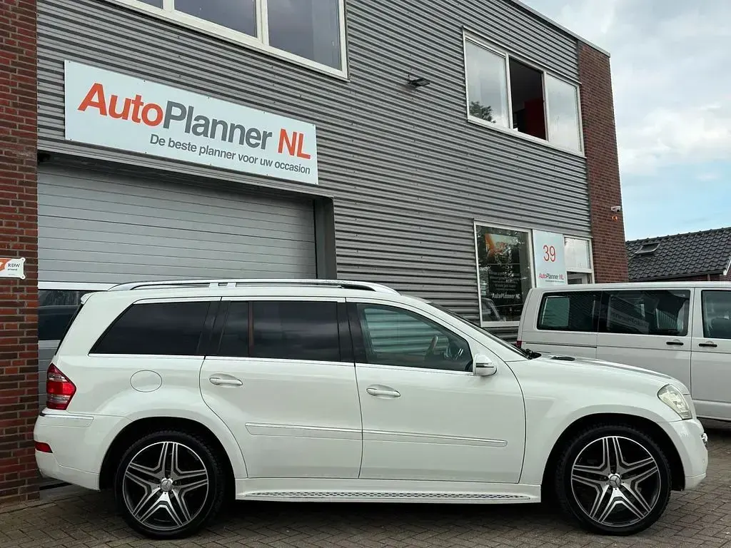 Gebraucht Mercedes GL550 387 PS (284 kW) 2009 Weiß SUV