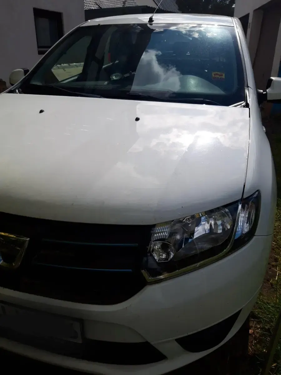 Gebraucht Dacia Sandero 75 PS (55 kW) 2016 Weiß Kleinwagen