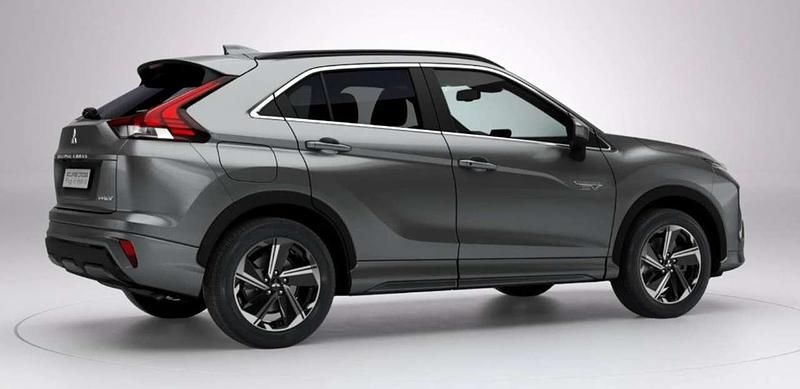 Gebraucht Mitsubishi Eclipse Cross Edition 98 PS (72 kW) 2024 Titanium grey SUV