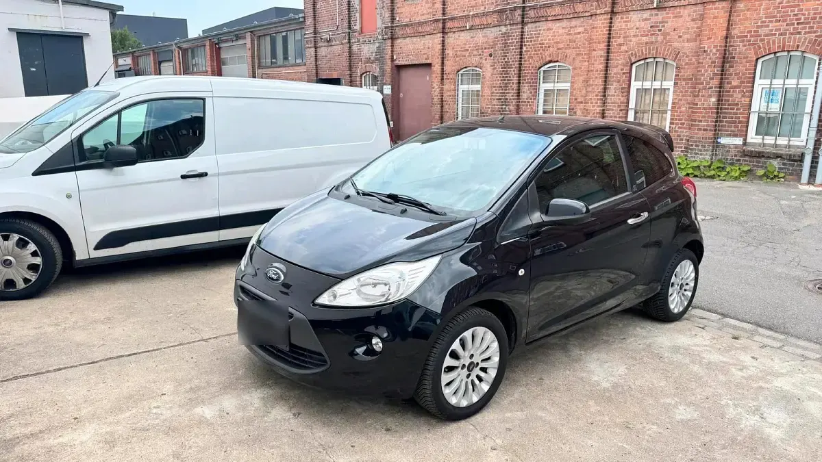 Gebraucht Ford Ka 70 PS (51 kW) 2010 Schwarz Kleinwagen