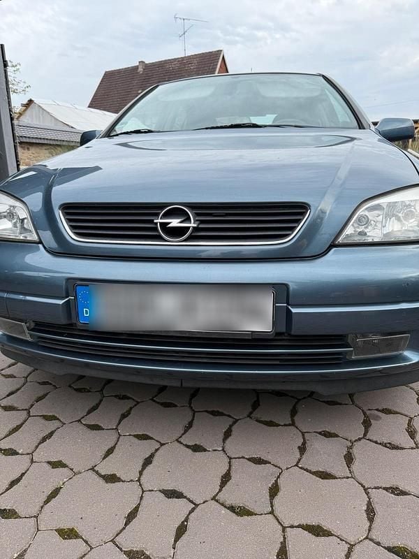 Blau Gebraucht 1999 Opel Astra Limousine | 2.500 € (Fairer Preis) - Bild 1/4