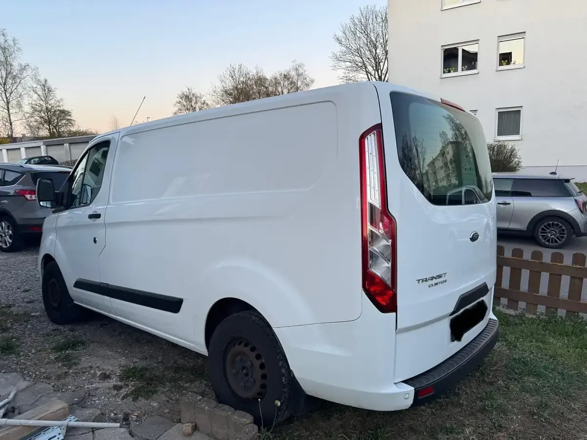 Gebraucht Ford Transit Custom 105 PS (77 kW) 2019 Weiß Van