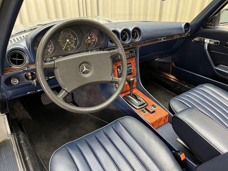 Gebraucht Mercedes SL450 226 PS (166 kW) 1980 Silber Cabrio