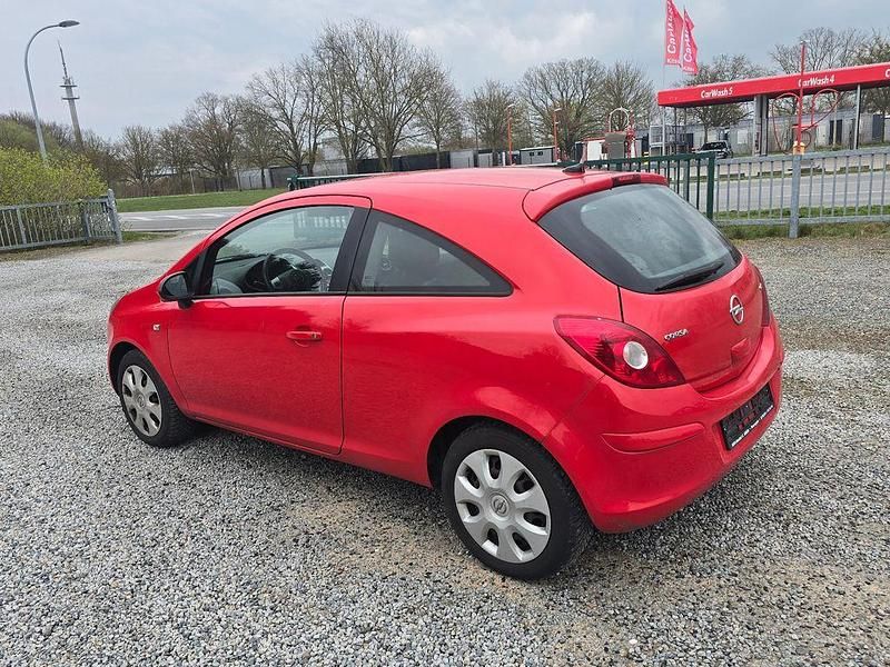 Usata Opel Corsa Edition 75 CV (55 kW) 2014 Rosso Utilitaria