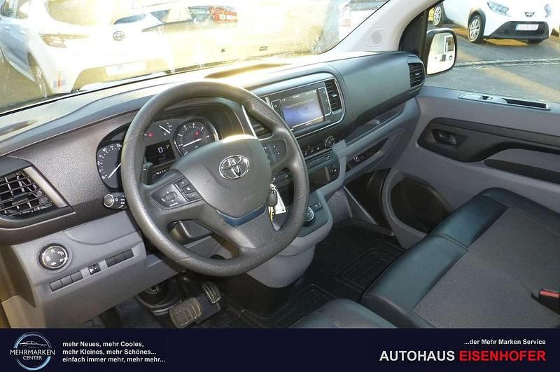 Gebraucht Toyota Proace Comfort 177 PS (130 kW) 2020 Weiß Van / Kleinbus
