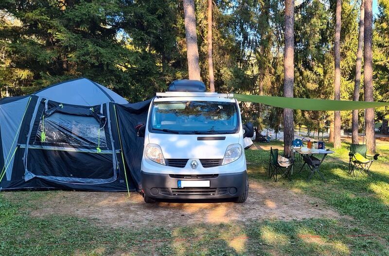Weiß Gebraucht 2012 Renault Trafic Van | 7.400 € (Fairer Preis) - Bild 1/4