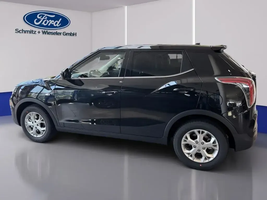 Gebraucht KGM Tivoli 163 PS (119 kW) 2026 Schwarz SUV