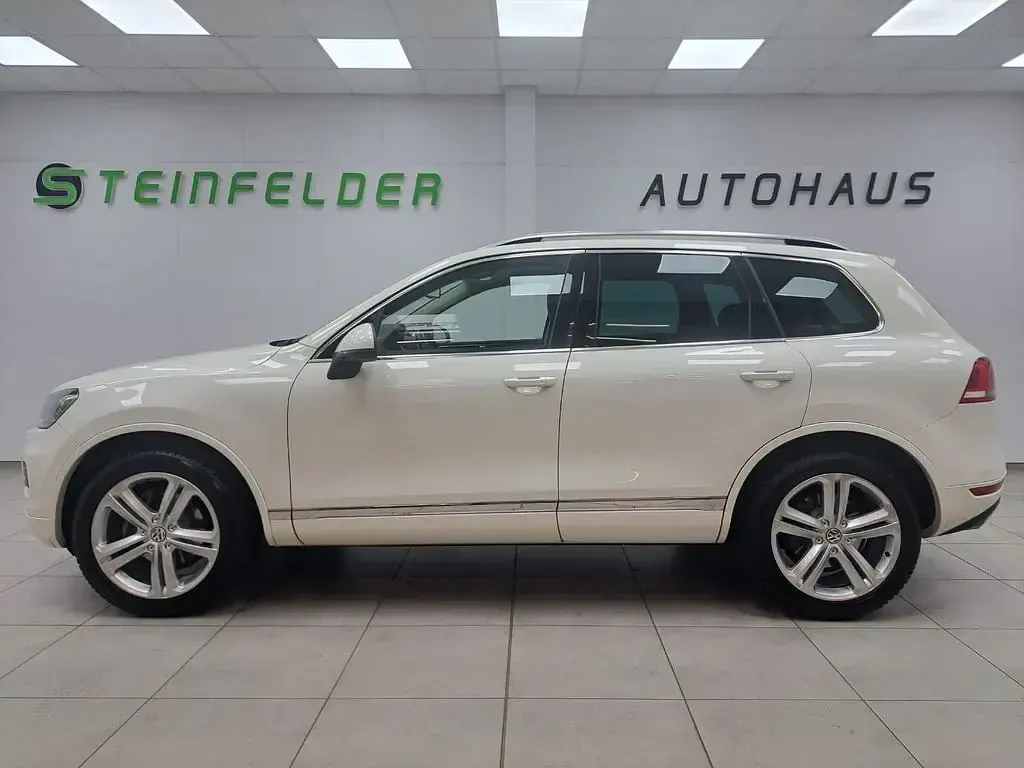 Gebraucht VW Touareg 239 PS (175 kW) 2010 Weiß SUV
