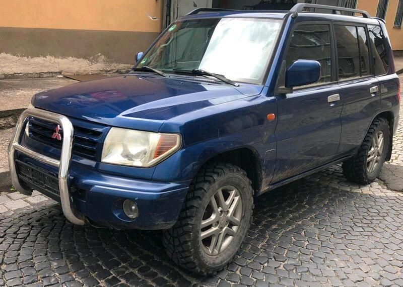 Blau Gebraucht 2004 Mitsubishi Pajero SUV | 1.590 € (Superpreis) - Bild 1/4