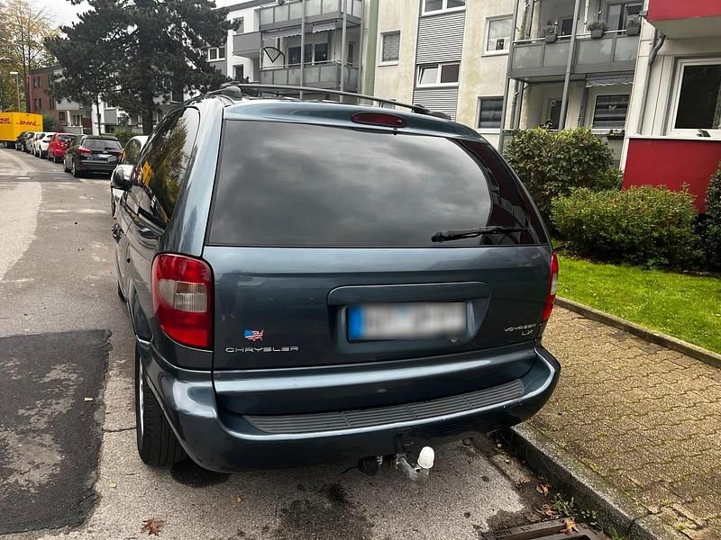 Gebraucht Chrysler Voyager 180 PS (132 kW) 2001 Grau Van / Kleinbus