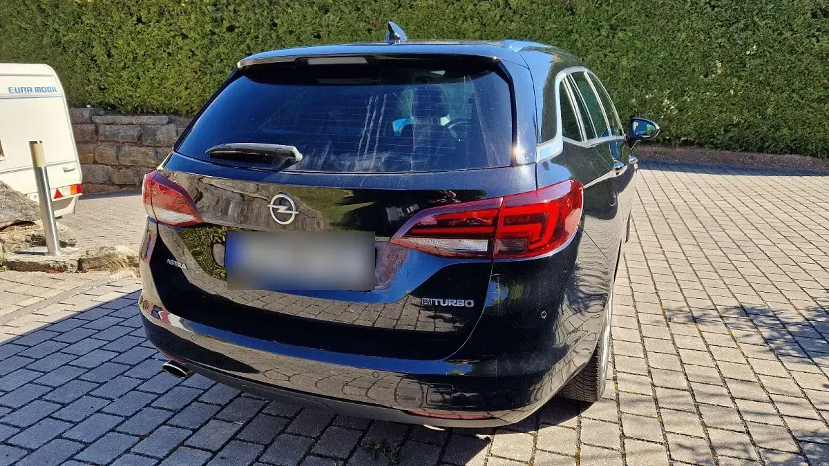 Używany Opel Astra S 160 KM (117 kW) 2017 Czarny Kombi