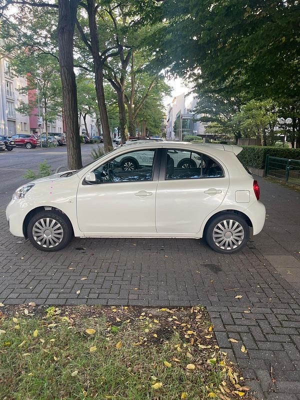 Weiß Gebraucht 2014 Nissan Micra Kleinwagen | 5.000 € (Fairer Preis) - Bild 1/4