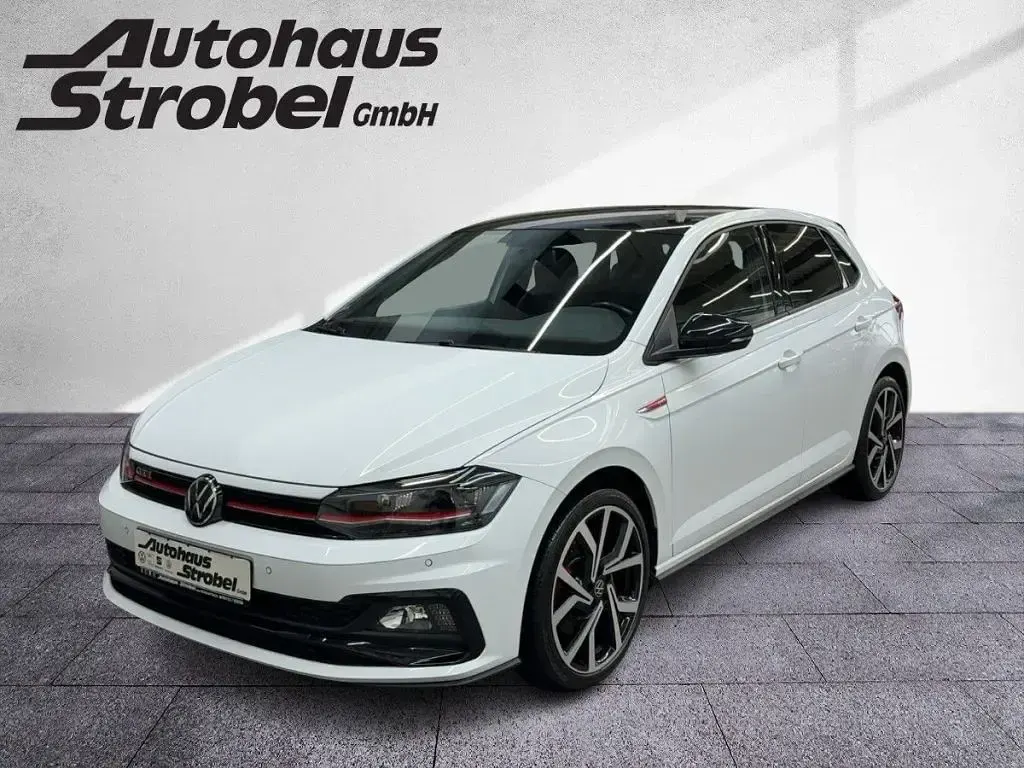 Gebraucht VW Polo Select 207 PS (152 kW) 2021 Pure white (metallic) Kleinwagen