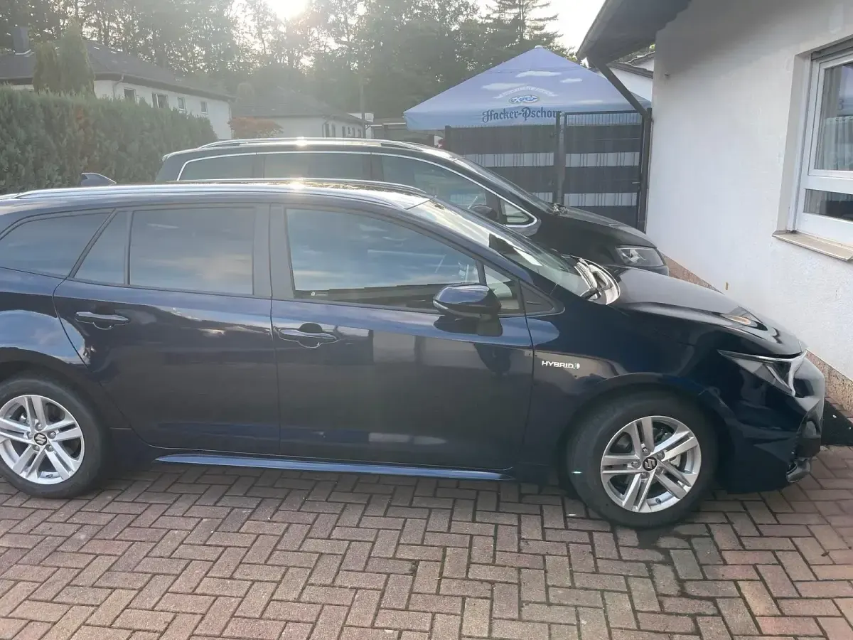 Gebraucht Suzuki Swace Comfort+ 98 PS (72 kW) 2022 Blau Kombi