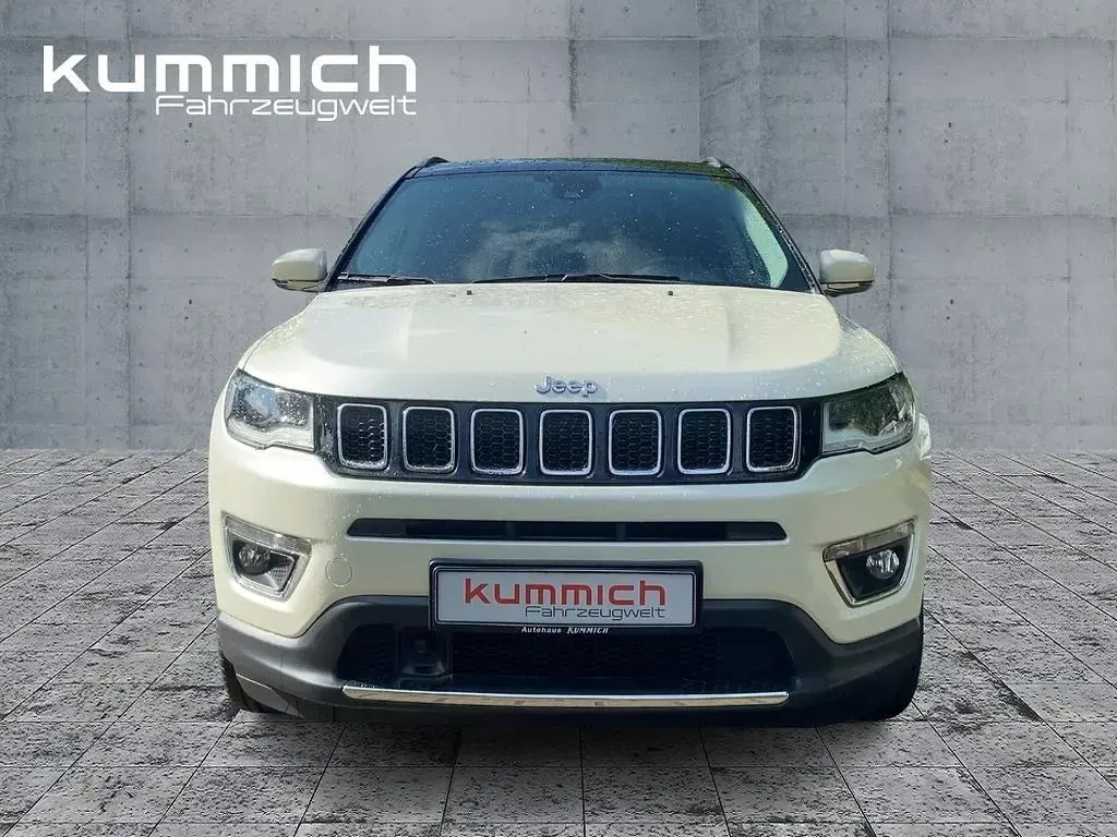 Gebraucht Jeep Compass Limited 170 PS (125 kW) 2019 Weiß SUV