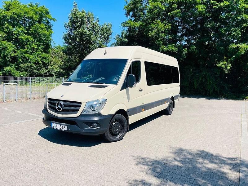Gelb Gebraucht 2015 Mercedes Sprinter Van | 16.000 € - Bild 1/4