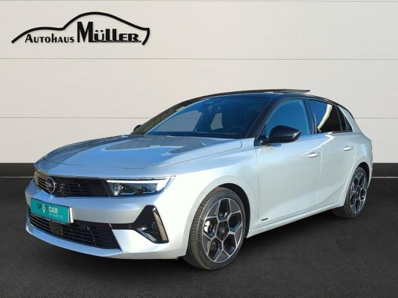 Kristall silber/dach schwarz Gebraucht 2023 Opel Astra Ultimate Limousine | 24.853 € (Fairer Preis) - Bild 1/4