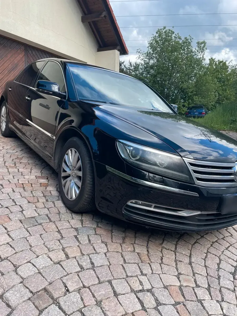 Gebraucht VW Phaeton 239 PS (175 kW) 2011 Schwarz Limousine
