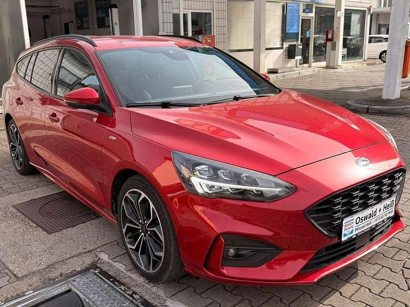 Gebraucht Ford Focus ST-Line X 182 PS (133 kW) 2021 Ruby rot metallic Kombi