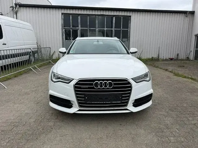Gebraucht Audi A6 Sport 190 PS (139 kW) 2018 Weiß Kombi