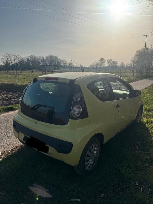 Gebraucht Citroën C1 68 PS (50 kW) 2006 Gelb Kleinwagen