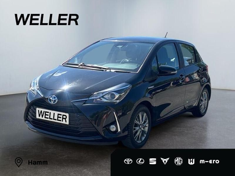 Schwarz Gebraucht 2017 Toyota Yaris Hybrid Comfort Kleinwagen | 12.480 € (Fairer Preis) - Bild 1/3