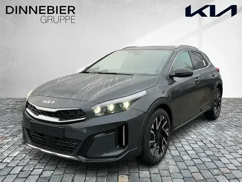 Neu Kia XCeed Platinum 140 PS (102 kW) 2025 Grau (metallic) SUV