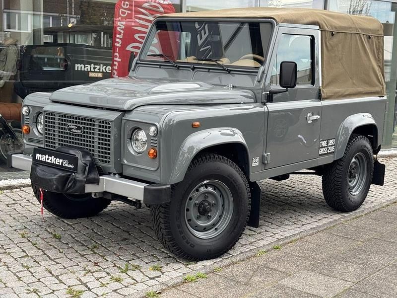 Gebraucht Land Rover Defender 411 PS (302 kW) 2023 Grau SUV
