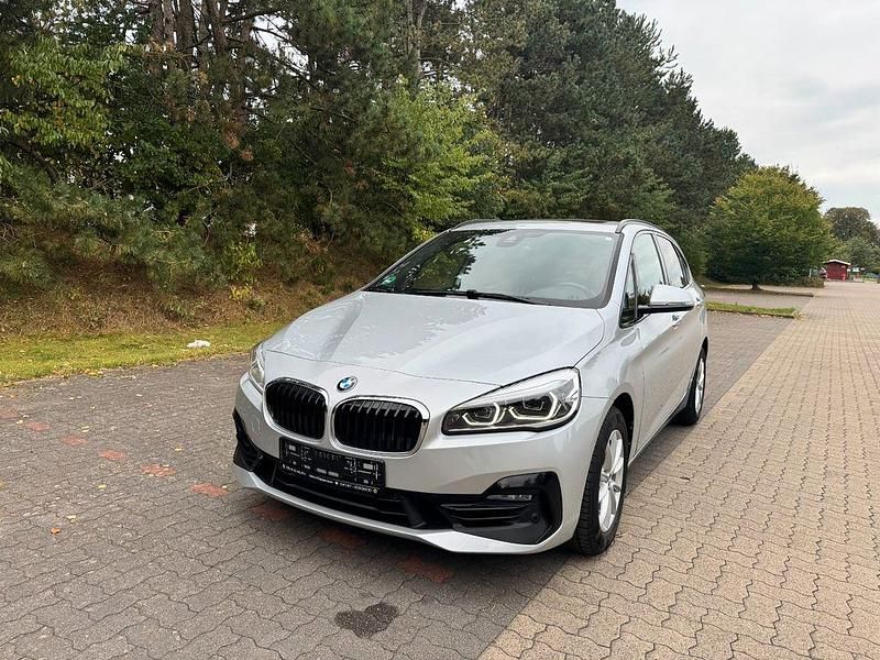 Silber Gebraucht 2019 BMW 220 Active Tourer Performance Van / Kleinbus | 22.900 € (Fairer Preis) - Bild 1/4