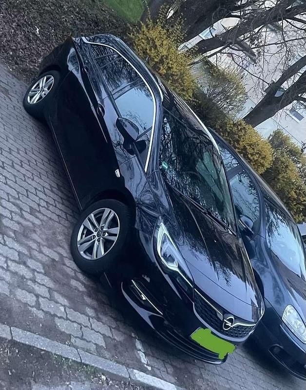 Gebraucht Opel Astra 131 PS (96 kW) 2020 Schwarz Kombi