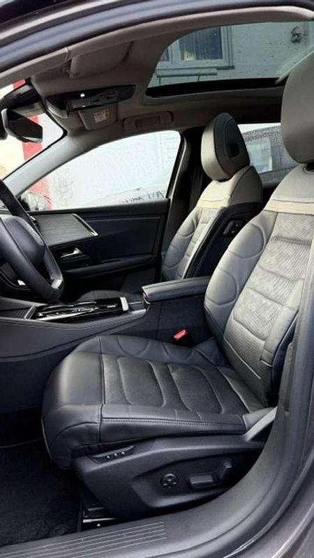 Gebraucht Citroën C5 X Shine 181 PS (133 kW) 2022 Grau/typ aussenverkleidung Kombi