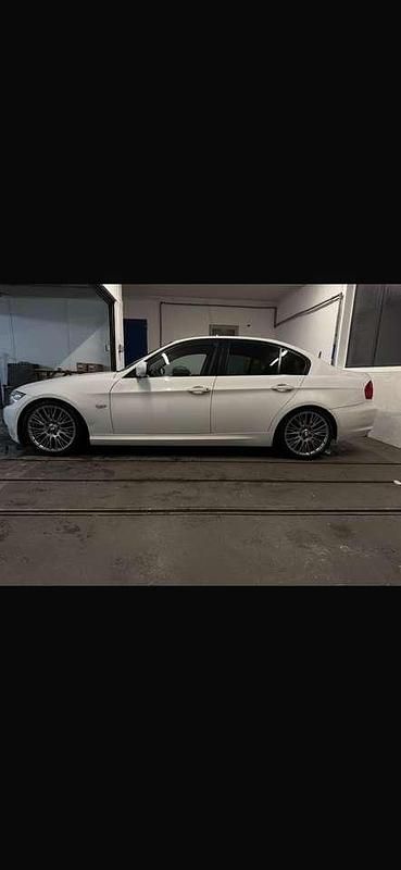 Gebraucht 2009 BMW 318 Limousine | 3.000 € (Fairer Preis) - Bild 1/4