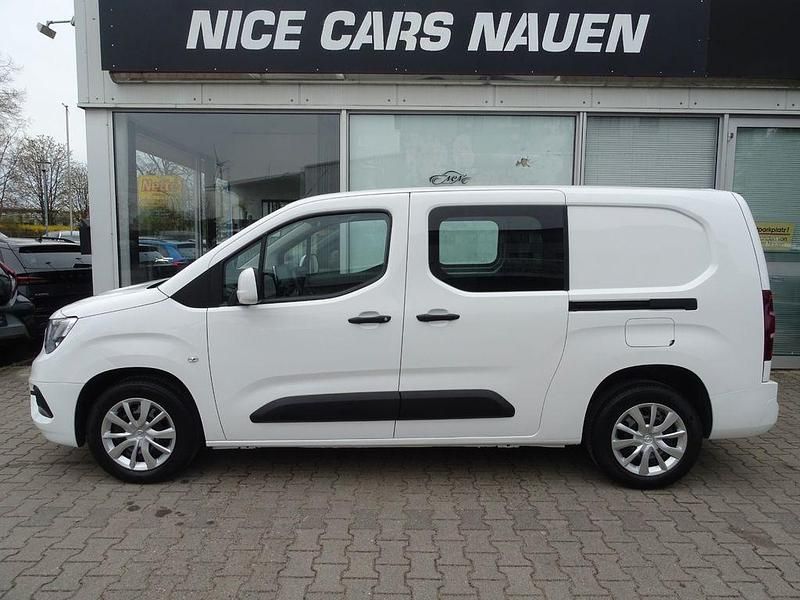 Gebraucht Opel Combo 102 PS (75 kW) 2021 Weiß Van / Kleinbus