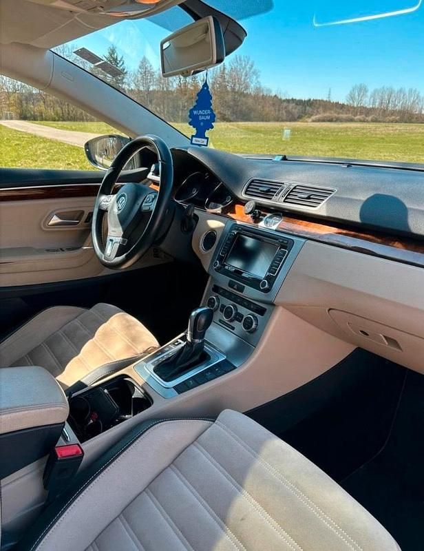 Gebraucht VW Passat 177 PS (130 kW) 2014 Braun Coupé