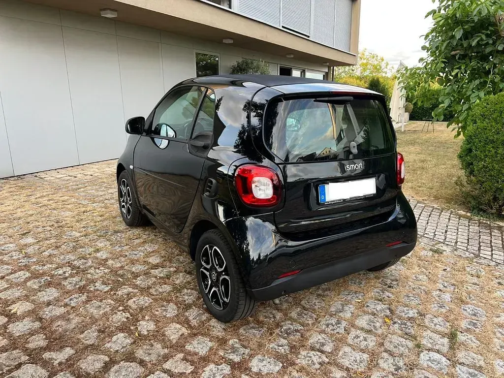 Gebraucht Smart ForTwo Coupé Passion 90 PS (66 kW) 2017 Schwarz Coupé
