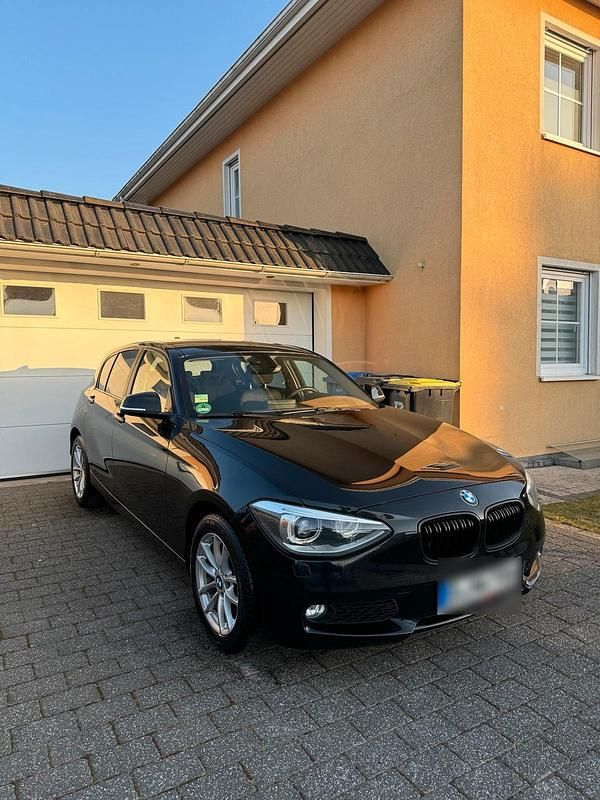 Gebraucht BMW 118 143 PS (105 kW) 2014 Schwarz Kleinwagen