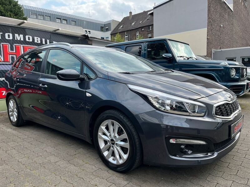Gebraucht Kia Ceed Sportswagon Edition 7 99 PS (72 kW) 2017 Grau Kombi