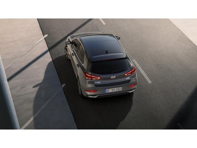 Gebraucht Hyundai i30 99 PS (72 kW) 2024 Silber Limousine