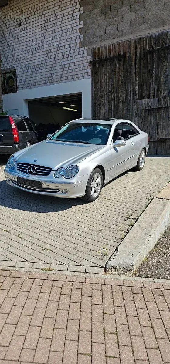 Gebraucht Mercedes CLK200 Avantgarde 163 PS (119 kW) 2005 Silber Coupé