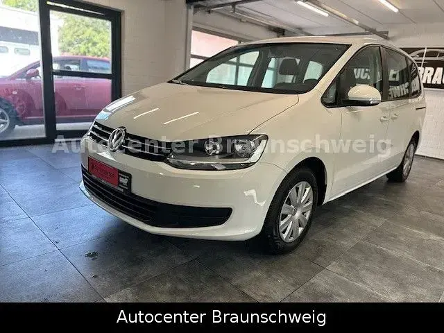 Gebraucht VW Sharan Trendline 140 PS (102 kW) 2011 Weiß Van / Kleinbus