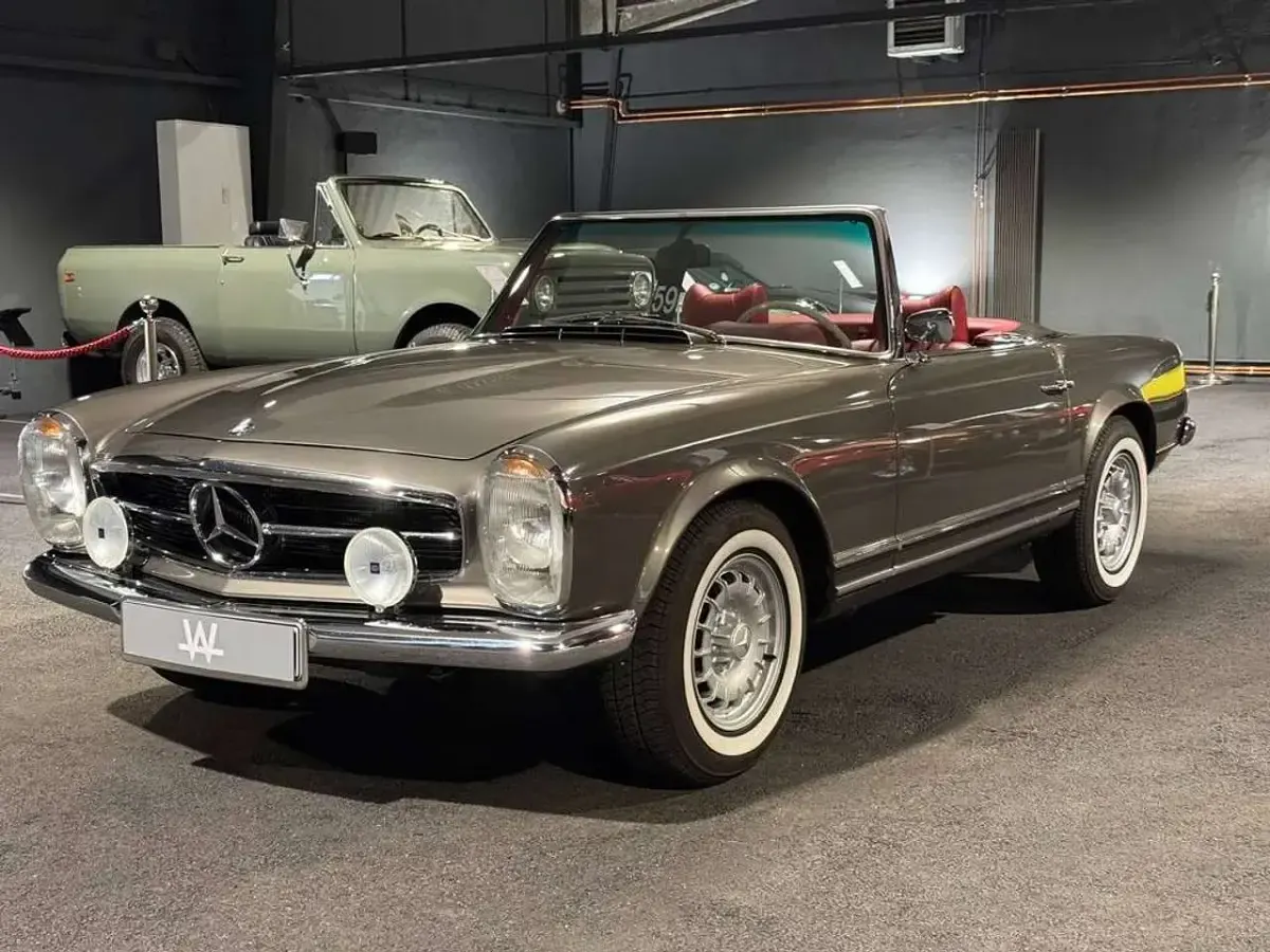 Gebraucht Mercedes W113 150 PS (110 kW) 1966 Graumetallic Cabrio