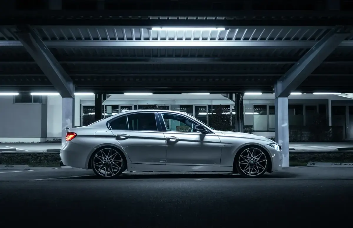 Gebraucht BMW 320 M Sport 184 PS (135 kW) 2013 Weiß Limousine
