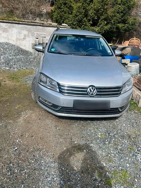 Gebraucht VW Passat 140 PS (102 kW) 2014 Silber Kombi