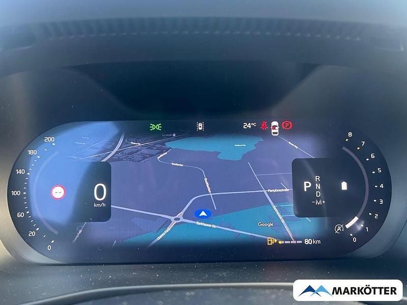 Neu Volvo XC40 Plus 163 PS (119 kW) 2026 Blau SUV