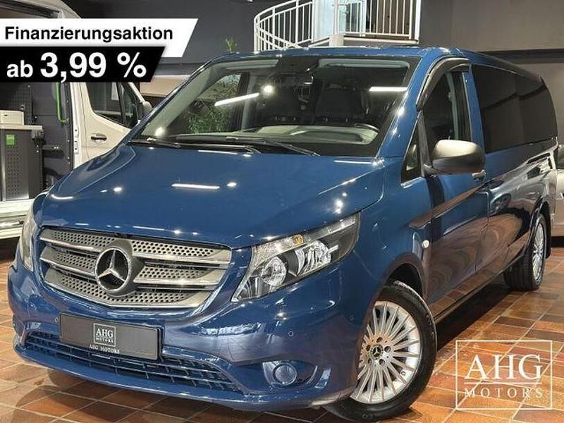 Blau Gebraucht 2019 Mercedes Vito Van / Kleinbus | 26.950 € (Teuer) - Bild 1/4
